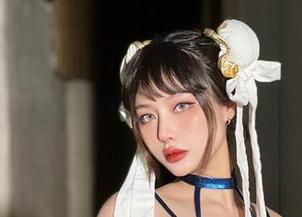 当Choi Ji Yun遇上纯白，图片里的cos就像奶油蛋糕一样诱人！